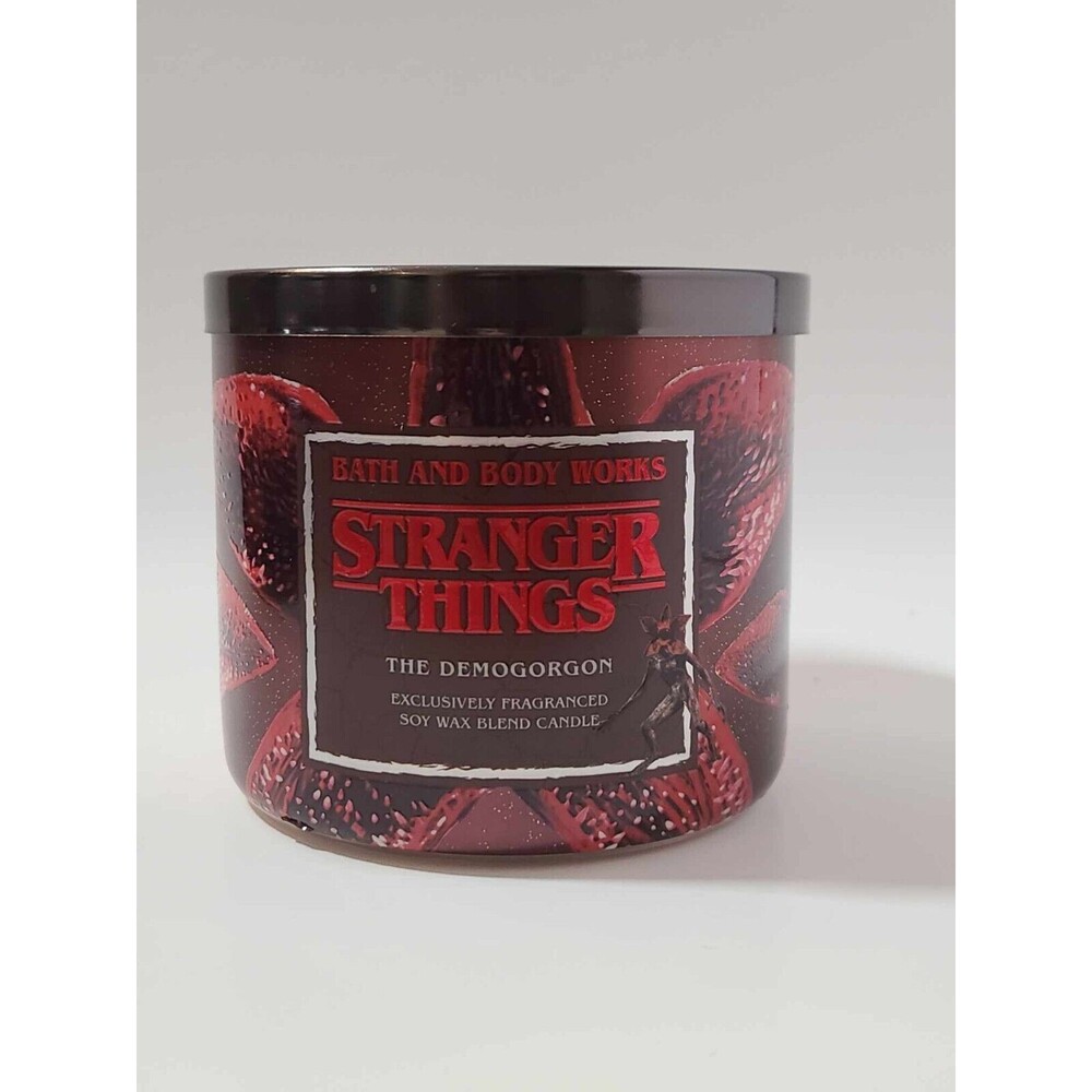 Demogorgon STRANGER THINGS 3-Wick Candle 14 oz Bath & Body Works NEW